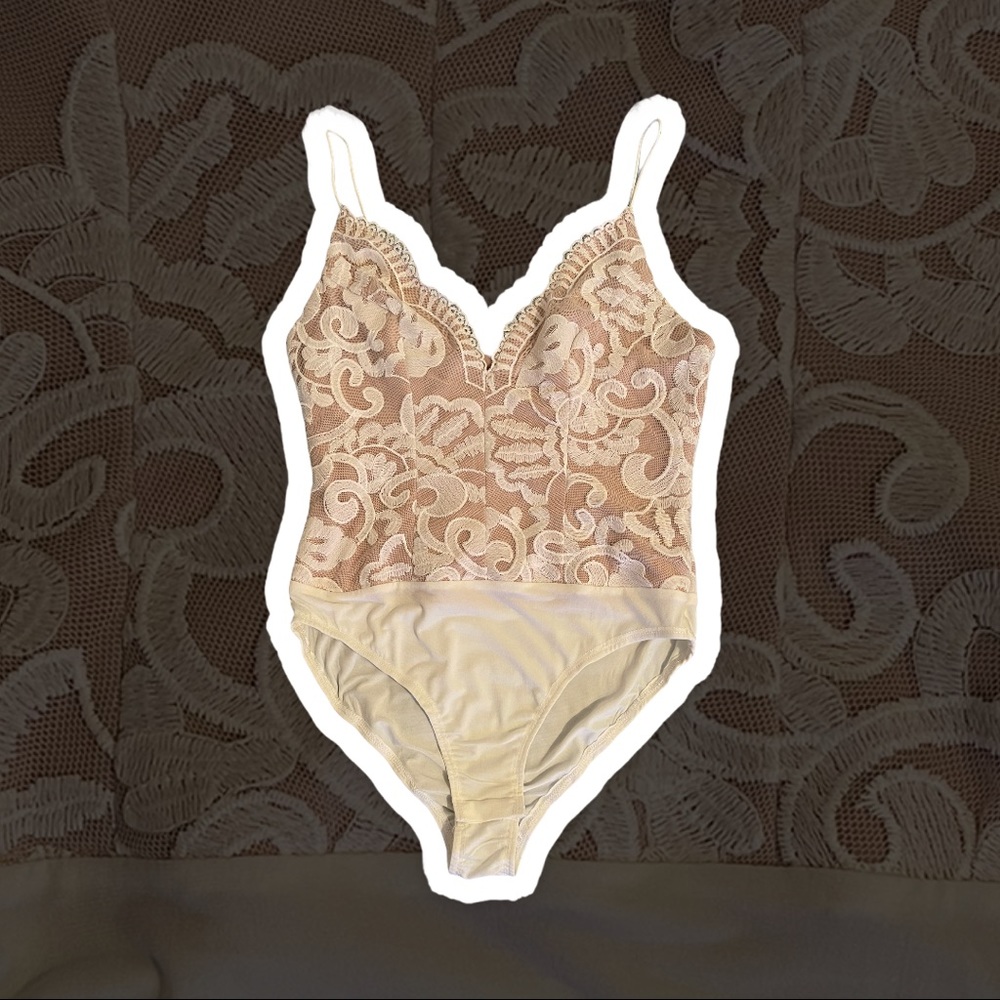 Hello Molly White Bodysuit